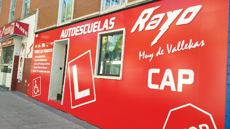 Autoescuela Rayo Vallecas . Recuperación de Puntos, Drones y Azafatas TCP Madrid
