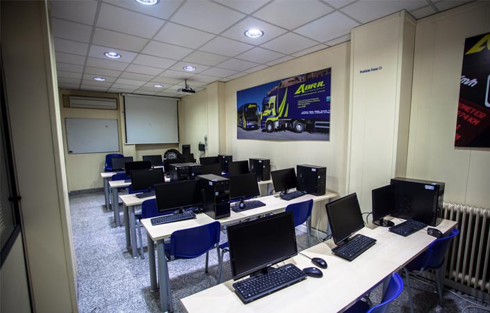 Autoescuelas en Madrid - Autoescuelas Abril - Oficina Central Autoescuelas en Madrid - Autoescuelas Abril - Oficina Central