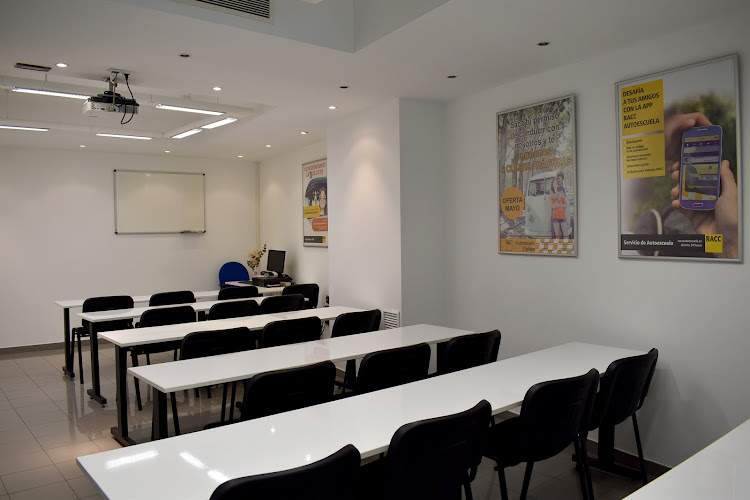 Racc Autoescuela Colón - Independencia